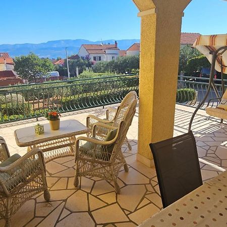 Apartmani Fani Supetar Bagian luar foto