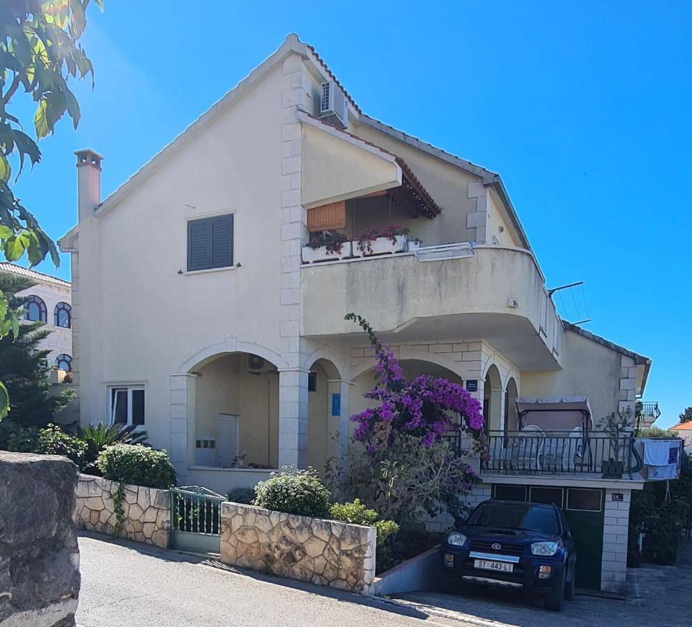 Apartmani Fani Supetar Bagian luar foto